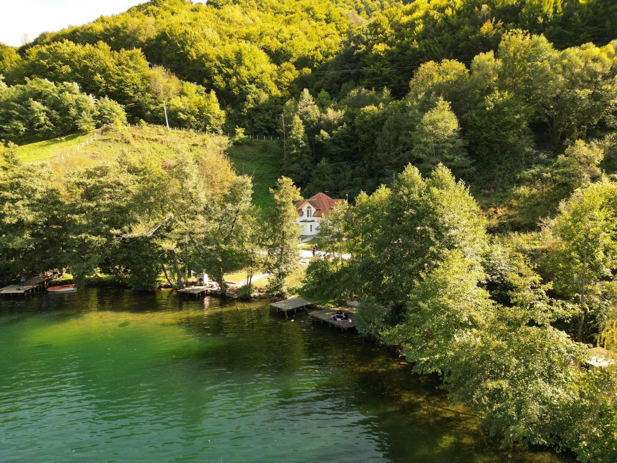 Cobras Plivsko Jezero, Jajce 빌라 외부 사진